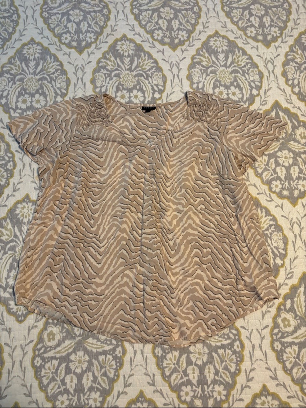 torrid Taupe and Cream Animal-Print Short Sleeve Blouse